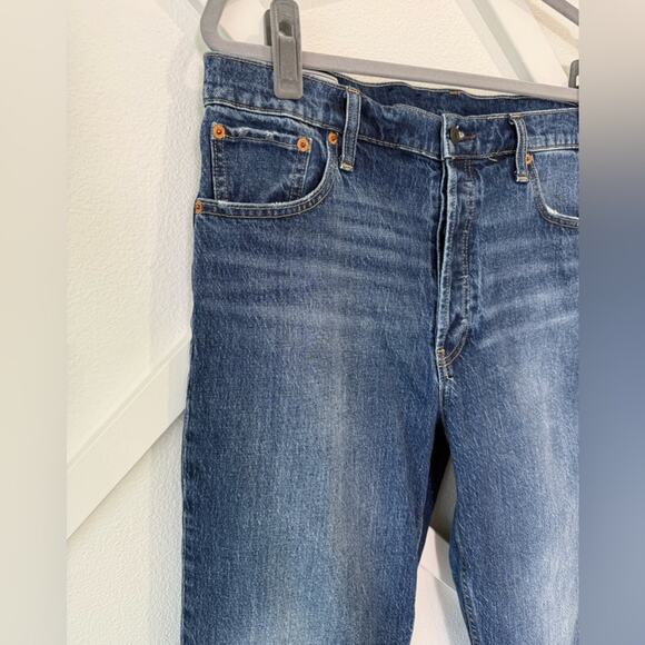 Gap Cheeky Straight High Rise Jean Raw Hem Button Fly Size 33/16 Regular - Picture 3 of 11